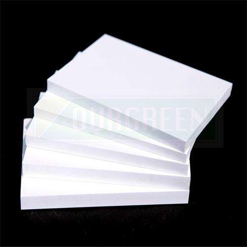 pvc發(fā)泡板該如何辨別真?zhèn)文?/></a></dt>
                                <dd>
                                    <h3><a href=